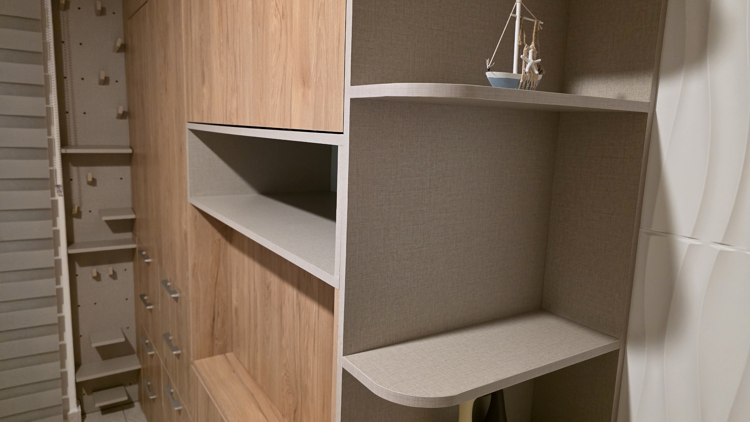 MUEBLES FUNCIONALES FIC Atelier